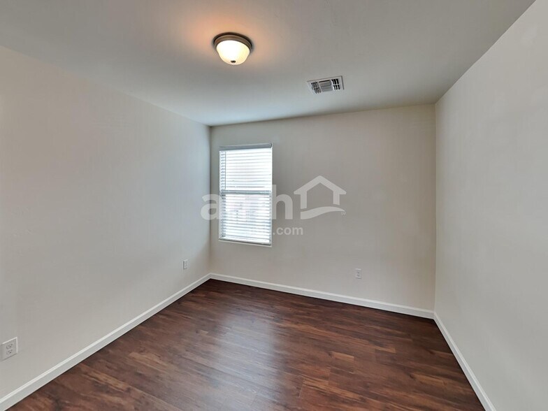 Building Photo - 6426 E Boldin Dr