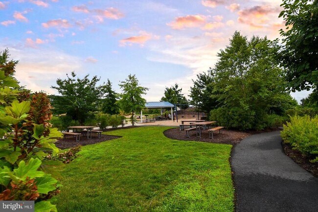Building Photo - 43444 Stonewood Crossing Ter