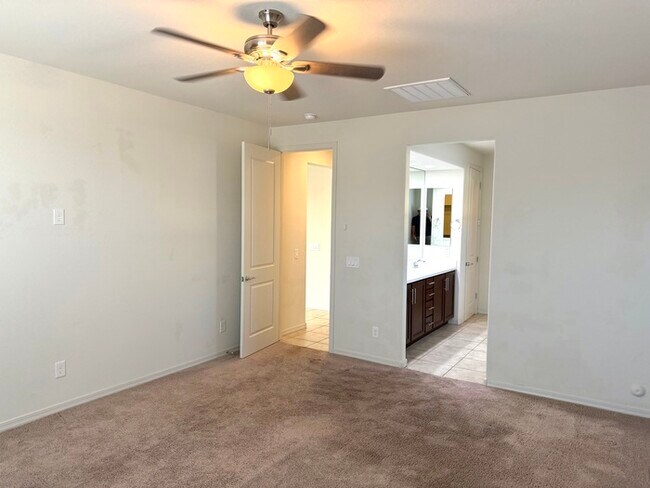 Building Photo - Beautiful 4BR/3BA single-story home in Harvest Queen Creek! Built in 2021 with 2,306 SF, den, che...