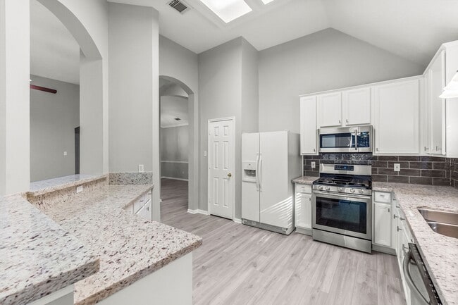 Building Photo - 155 N Wimberly Way