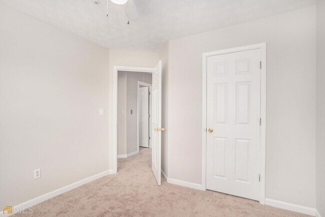 Building Photo - 1463 Evanston Ln