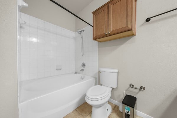 Building Photo - 2255 Braeswood Park Dr