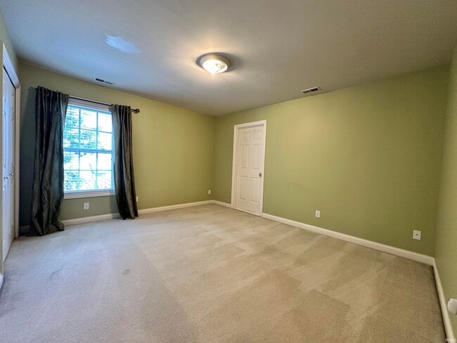 Building Photo - 4595 Prescott Dr