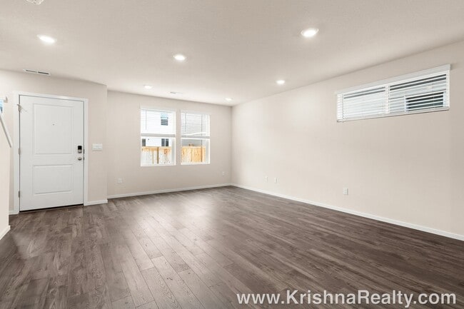 Building Photo - Beautiful One-Year-Old New Construction 3-Bedroom, 2.5-Bath DR Horton Townhome for Rent
