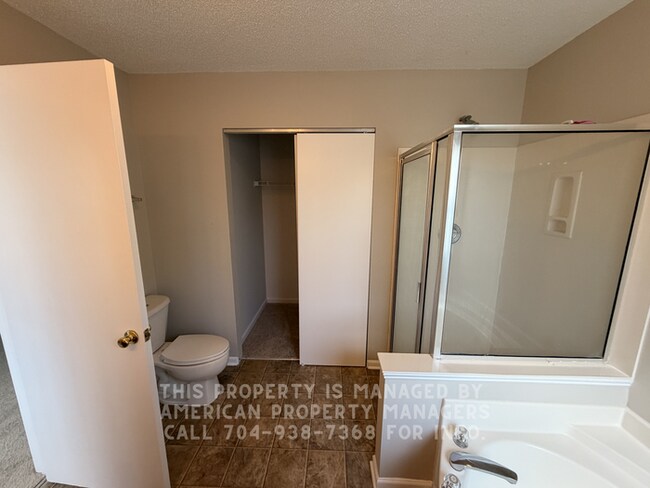 Building Photo - 5843 Dove Point Dr SW
