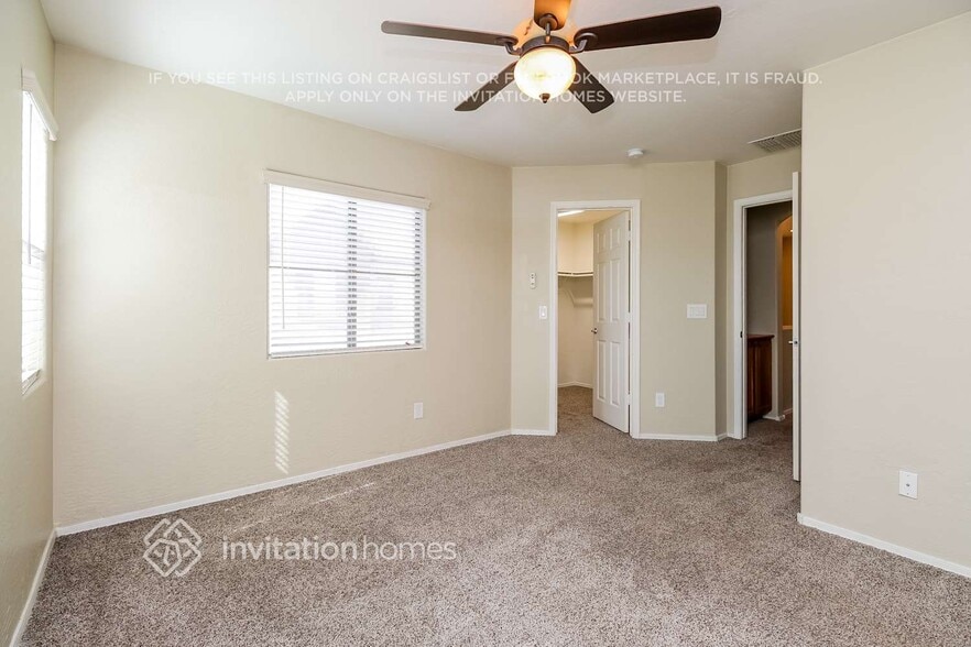 Building Photo - 4630 E Laurel Ct