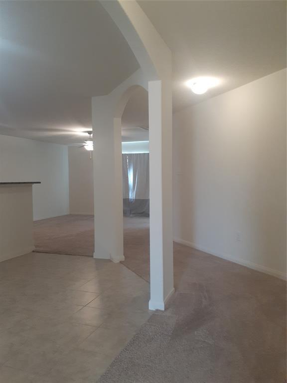 Building Photo - 22610 Cloverland Field Dr