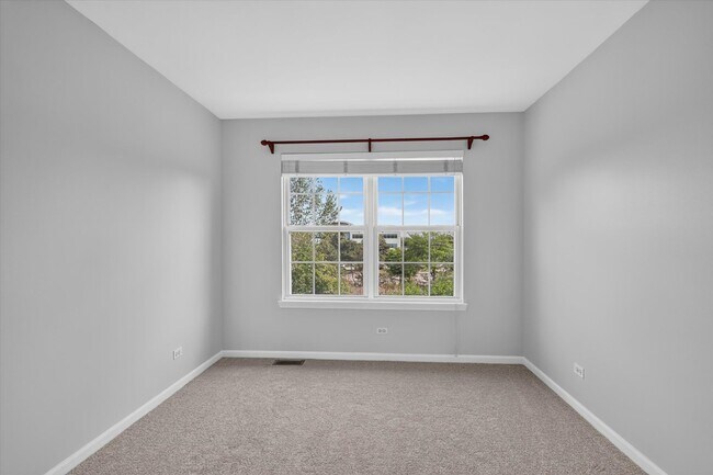 Building Photo - 533 Cherry Hill Ct