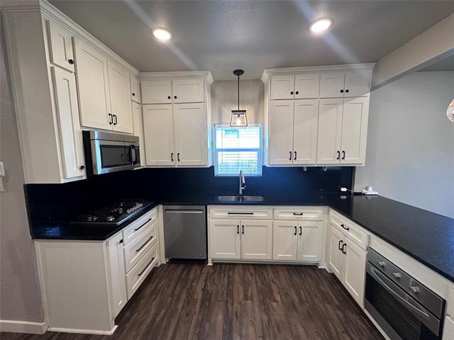 Building Photo - 2903 Carpenter Ave