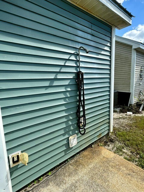 Building Photo - 1004 15th St