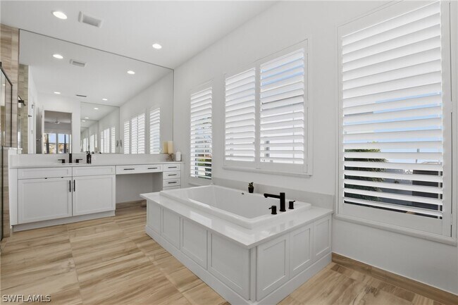 Building Photo - 11479 Coronado Wy