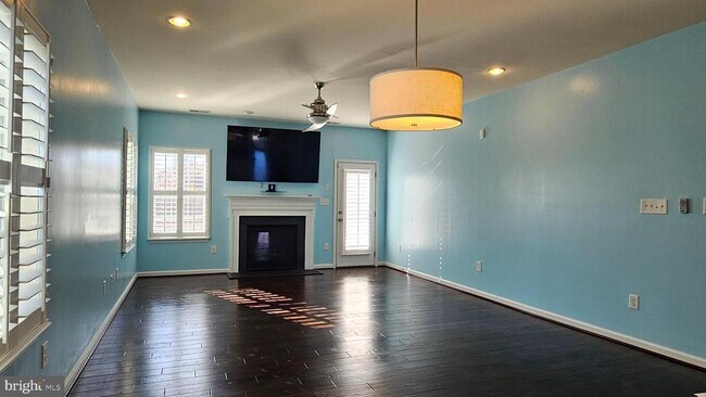 Building Photo - 11257 Yellowstone Ct