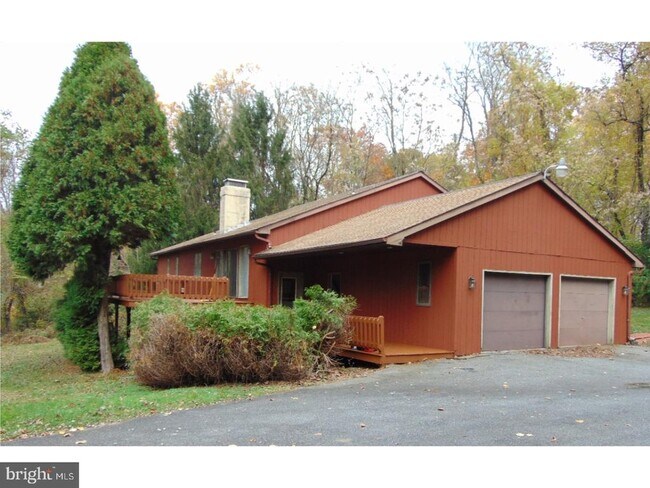 Building Photo - 1175 Osborne Rd