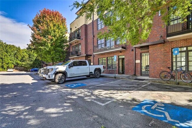 Building Photo - 1300 DeKalb Ave NE