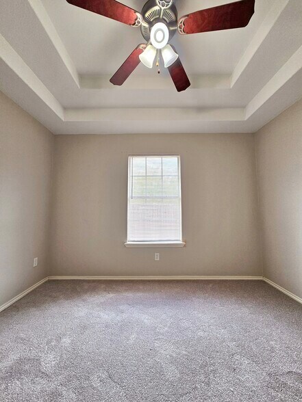 Building Photo - 3601 N Arroyo Park Ln