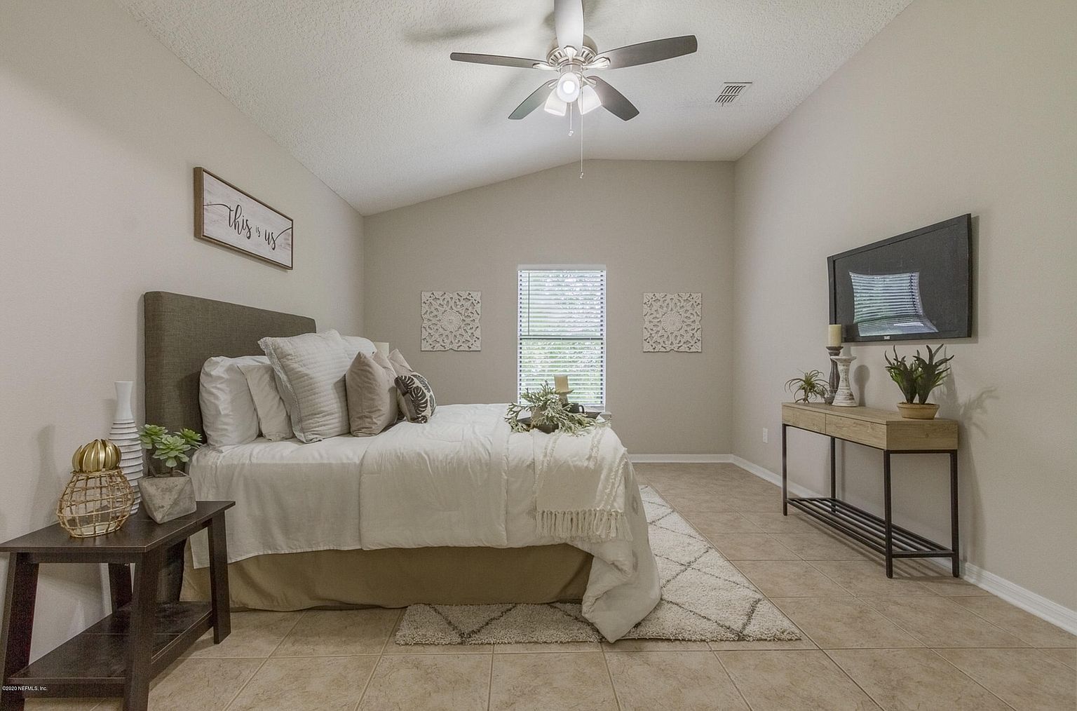 Building Photo - 10947 Apple Blossom Trl E