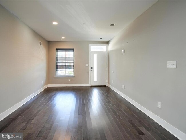 Building Photo - 3822 Manayunk Ave