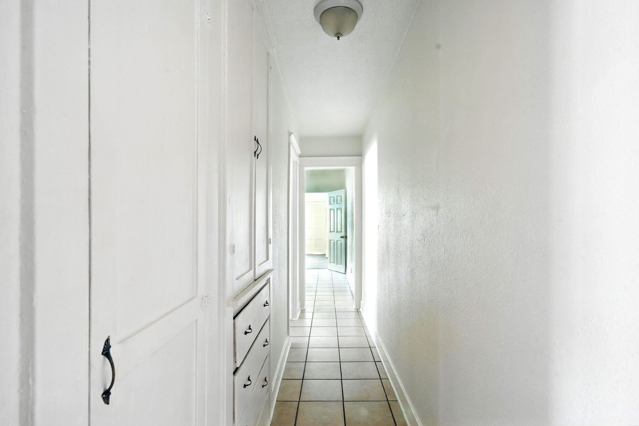 Building Photo - 3305 W 27th St