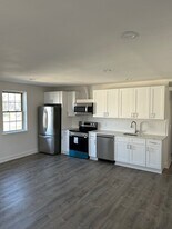 Kitchen - 1125 OLD YORK Rd