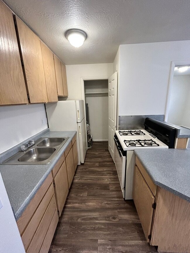 Interior Photo - Tortugas Apartments