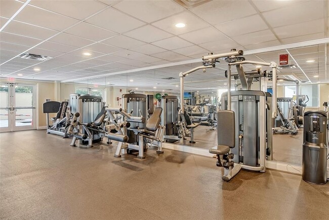 Building Photo - 800 N Tamiami Trl