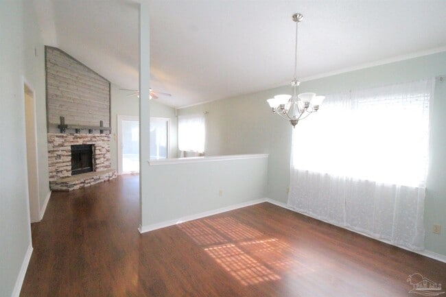 Building Photo - 8154 Treetop Ln