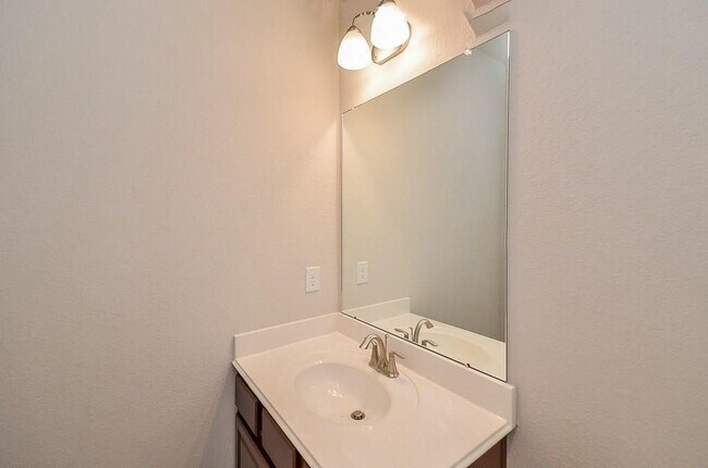 Building Photo - 19323 Hays Spring Dr