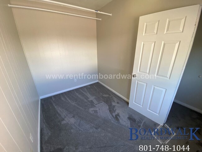 Building Photo - 1453 2320 S