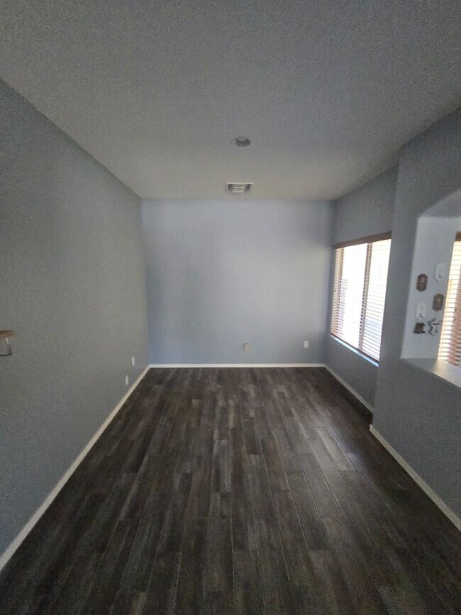 Building Photo - Must See 4 Bedroom Home in Sahuarita!  3 C...