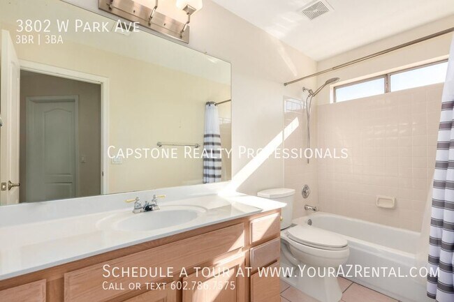 Building Photo - Beautiful 3 bedroom 2.5 bath home with pri...