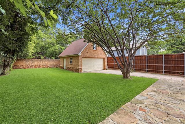 Building Photo - 825 Thomasson Dr