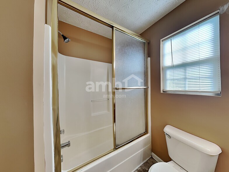 Building Photo - 6110 Flagstaf Walk