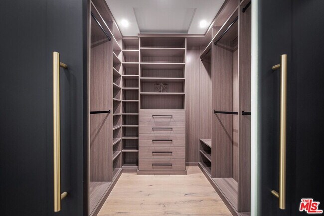 Building Photo - 12672 Stanwood Dr