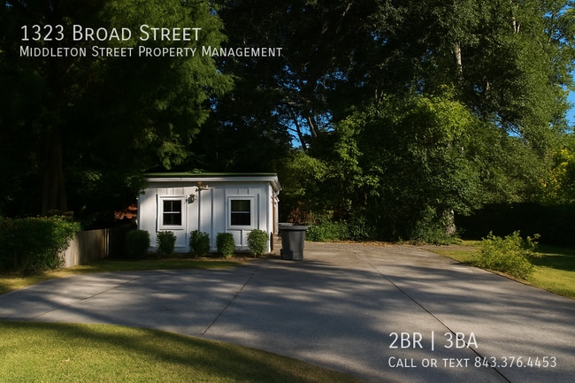 Building Photo - 1323 Broad St