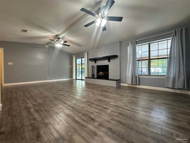 Building Photo - 304 Arabian Dr