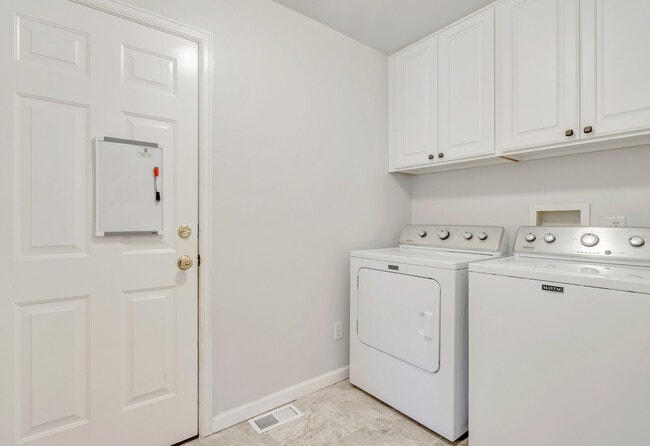 Building Photo - 1987 E Aspen Grv Ct