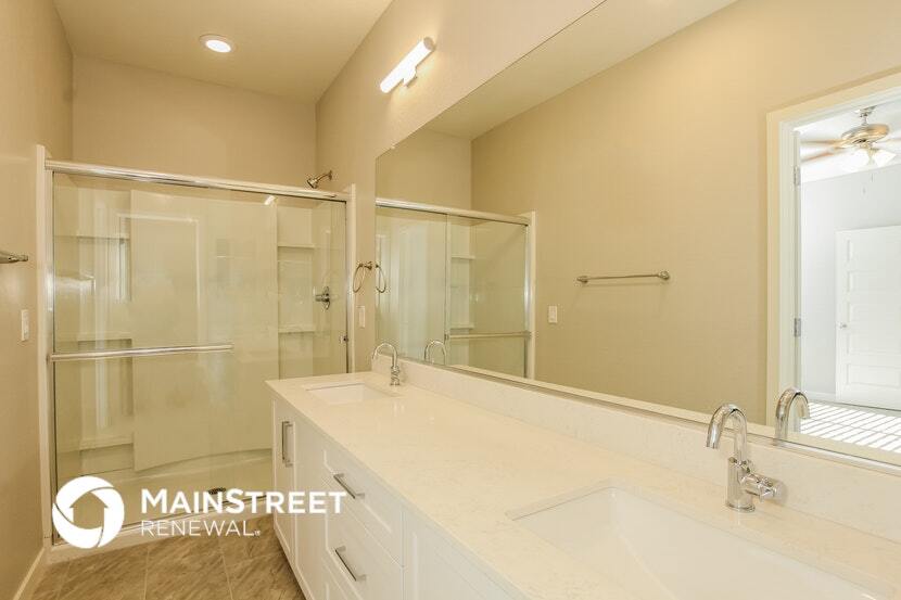 Building Photo - 1119 S Stapley Dr