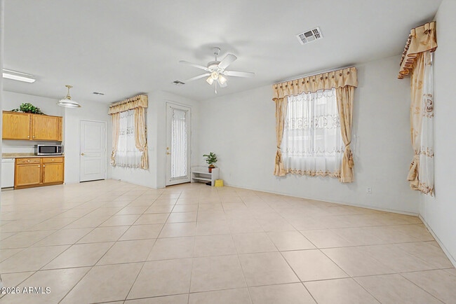 Building Photo - 3860 E Battala Ave