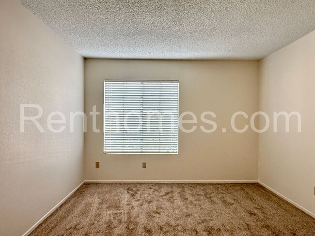 Building Photo - Mira Mesa, 8508 Summerdale Road #18 - Walk to shopping and park!
