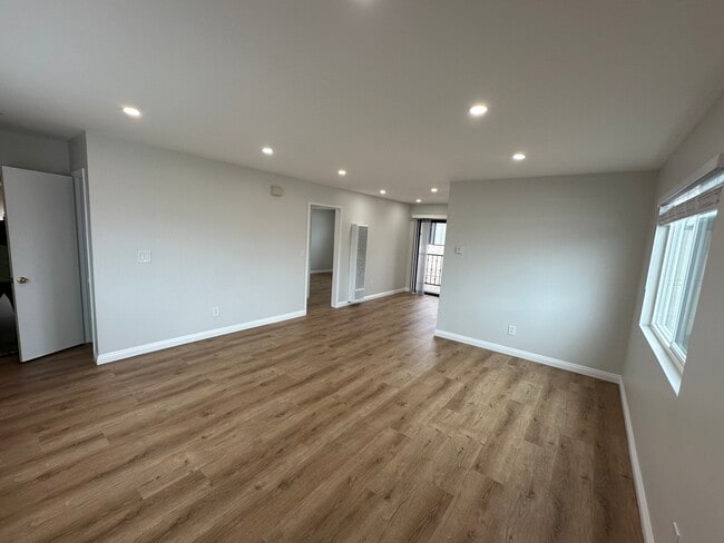 Building Photo - 1511 257th St