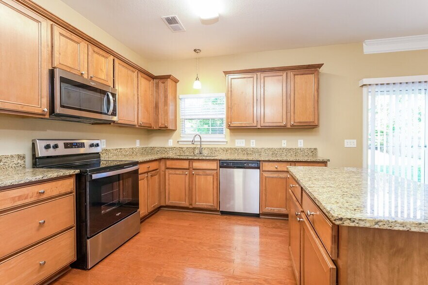 Building Photo - 4988 Old Towne Village Cir