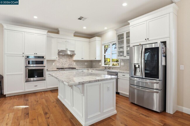 Building Photo - 5043 Ivy Leaf Springs Rd