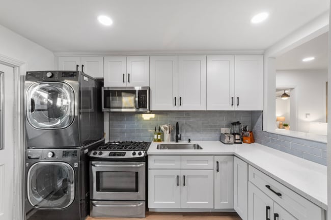 Building Photo - 4442 Clairemont Dr
