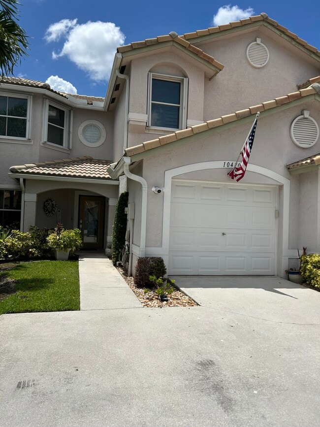 Primary Photo - 10470 Pelican Dr
