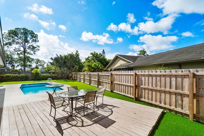Building Photo - 13485 Orchid Ct