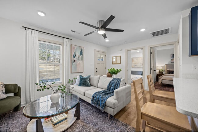 Building Photo - 1802 Rominger Rd