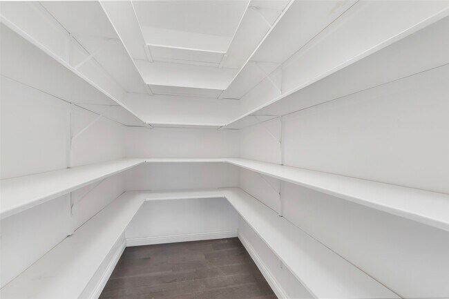 Building Photo - 3319 Hickory Brook Ln