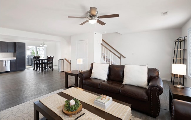 Building Photo - A Beautiful 3 Bedroom End Unit Townhouse
