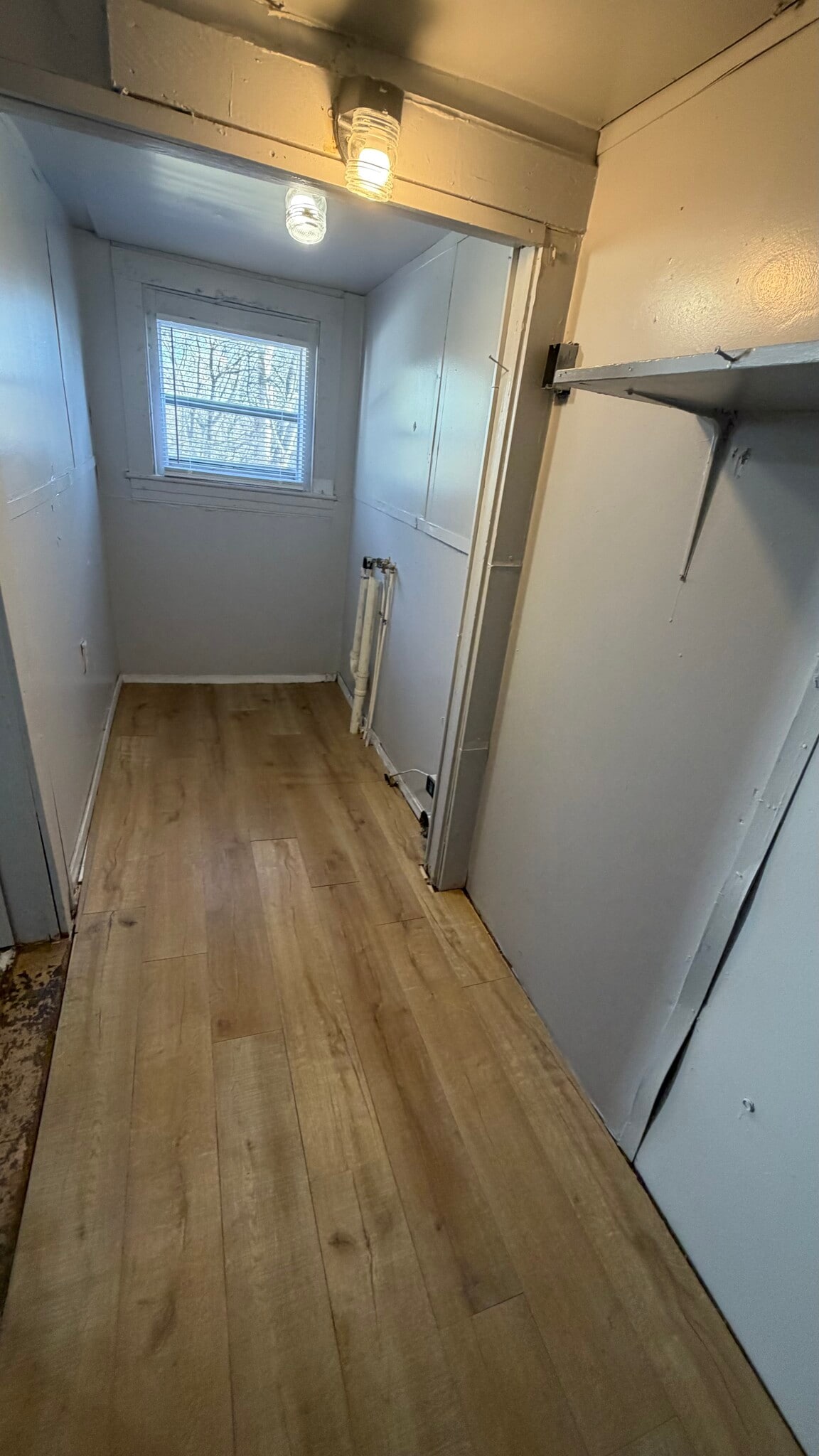 Laundry Room - 1108 Wyllie Ave