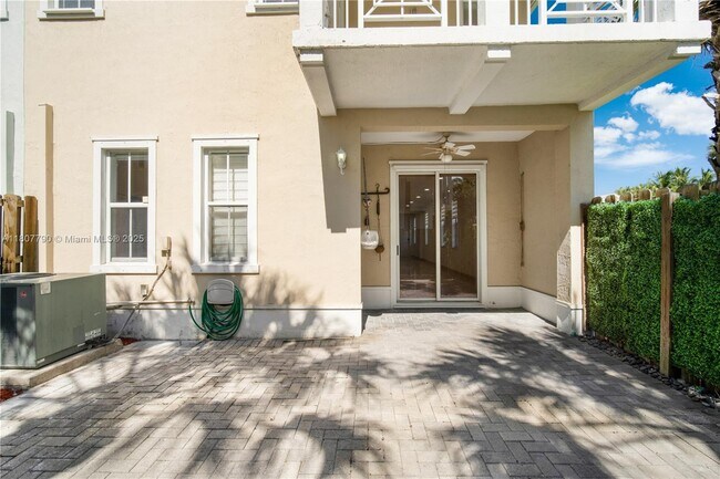 Building Photo - 7500 NW 107th Pl